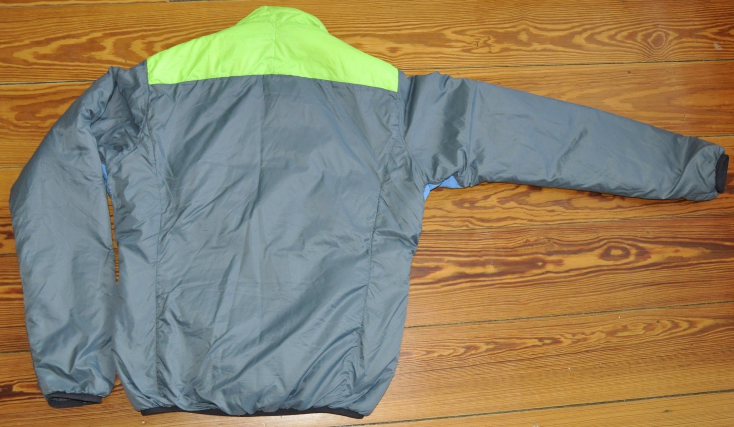 Klicke auf die Grafik für eine vergrößerte Ansicht
Name: Primaloft2_small.jpg
Ansichten: 1
Größe: 197,1 KB
ID: 2649336