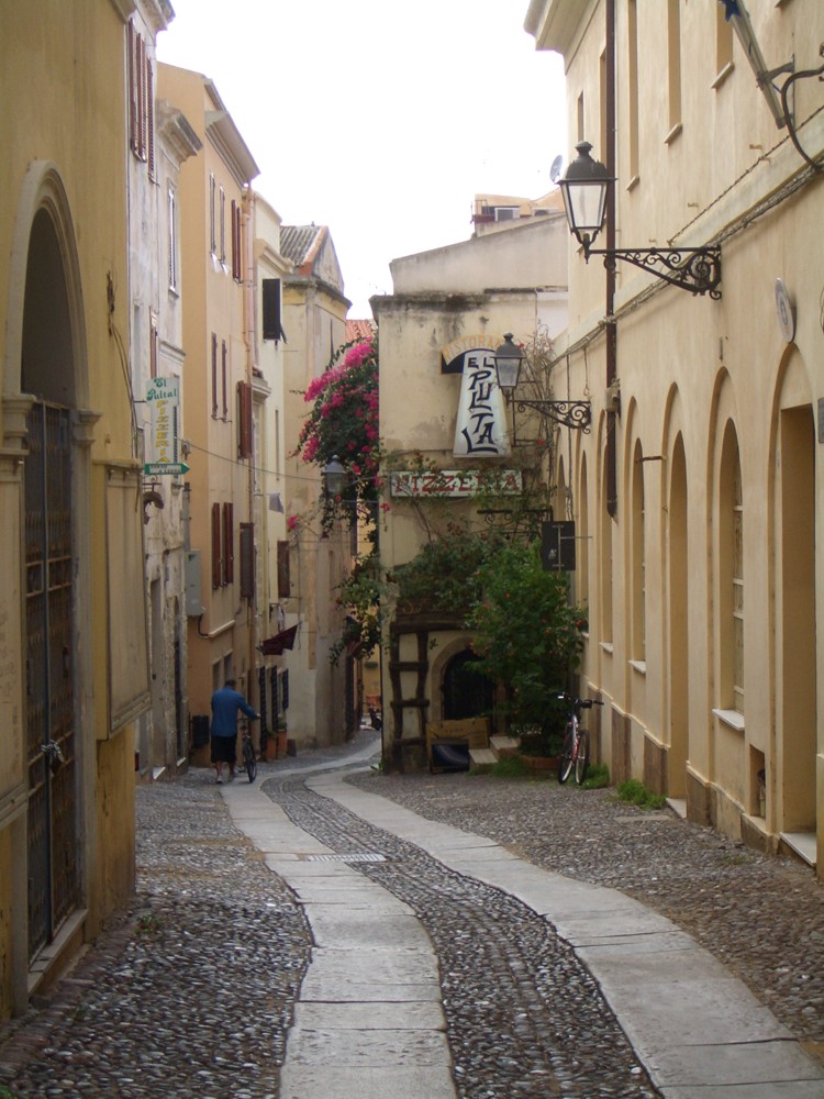 Gasse1 Alghero (Sardinien) Fotogalerie Fotos aus den Bereichen