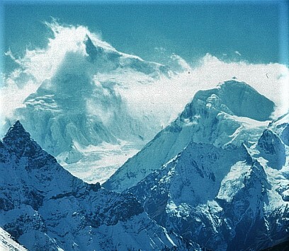 Klicke auf die Grafik für eine vergrößerte Ansicht

Name: 133 blick zum manaslu  abstieg laijung la.jpg
Ansichten: 1375
Größe: 60,3 KB
ID: 3010305
