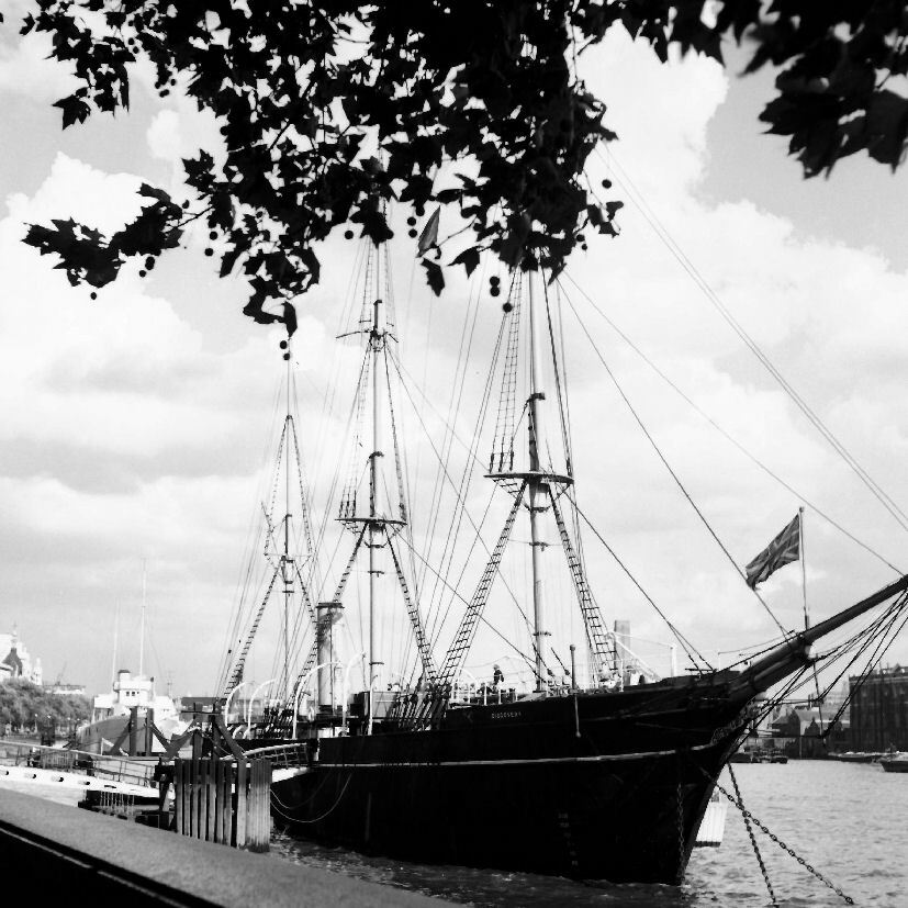 Klicke auf die Grafik für eine vergrößerte Ansicht  Name: 1956_0018_london.jpg Ansichten: 0 Größe: 122,4 KB ID: 3013153