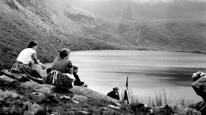 Klicke auf die Grafik für eine vergrößerte Ansicht  Name: 1956_0038_wales.jpg Ansichten: 0 Größe: 88,4 KB ID: 3013173