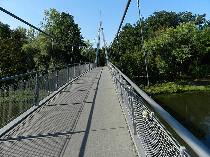 Klicke auf die Grafik für eine vergrößerte Ansicht

Name: saalereadweg, 2020-9 (194).JPG
Ansichten: 339
Größe: 1,49 MB
ID: 3019569