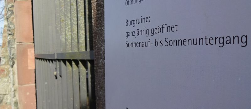 Klicke auf die Grafik für eine vergrößerte Ansicht

Name: Frueher_Oeffnung_05941.jpg
Ansichten: 445
Größe: 30,1 KB
ID: 3023325