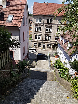 Treppe hinab zum Ludwigsplatz bei Dillweißenstein