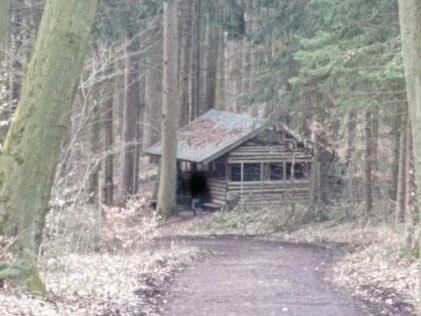 Klicke auf die Grafik für eine vergrößerte Ansicht

Name: haldemerKreuz.jpg
Ansichten: 361
Größe: 38,1 KB
ID: 3031103