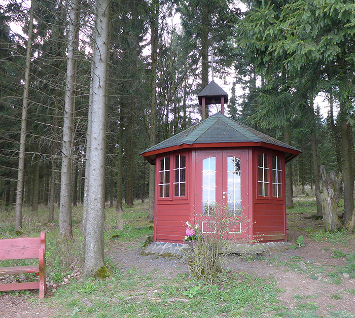Klicke auf die Grafik für eine vergrößerte Ansicht  Name: SH_Pilgerkapelle_Gaussturmnaehe.jpg Ansichten: 0 Größe: 648,6 KB ID: 3031249