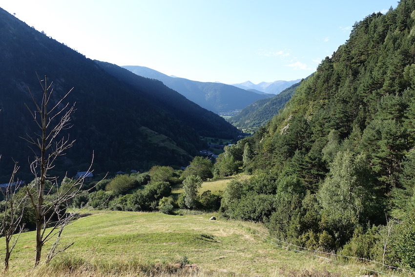 Klicke auf die Grafik für eine vergrößerte Ansicht

Name: 61-GR11-Val d'Ordino.jpg
Ansichten: 536
Größe: 212,0 KB
ID: 3034531