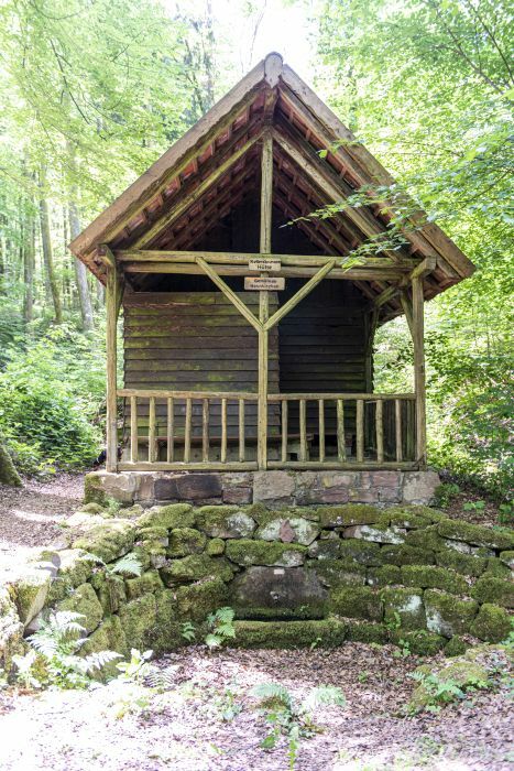 Klicke auf die Grafik für eine vergrößerte Ansicht  Name: 32 Kellersbrunnenhütte 02.jpg Ansichten: 0 Größe: 116,0 KB ID: 3036277