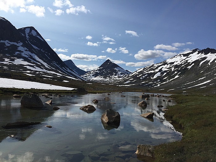 Klicke auf die Grafik für eine vergrößerte Ansicht

Name: Norwegen19_ - 246.JPG
Ansichten: 970
Größe: 2,25 MB
ID: 3048765
