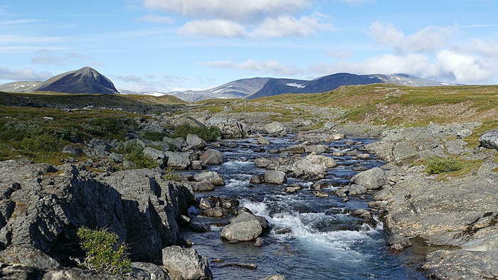 Klicke auf die Grafik für eine vergrößerte Ansicht

Name: 2020-09, Lappland, 110_verkleinert.jpg
Ansichten: 1017
Größe: 2,71 MB
ID: 3049139