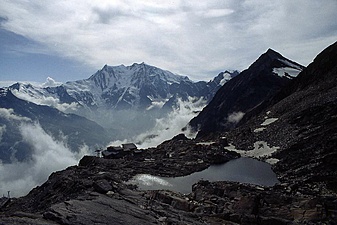 Klicke auf die Grafik für eine vergrößerte Ansicht

Name: 58_montemoro-mr-ostwand.jpg
Ansichten: 826
Größe: 99,8 KB
ID: 3054478