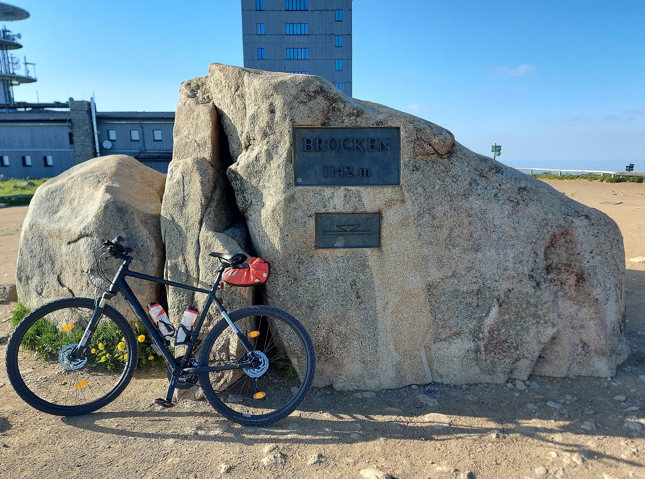 Klicke auf die Grafik für eine vergrößerte Ansicht

Name: Brocken.jpg
Ansichten: 253
Größe: 1,69 MB
ID: 3055081