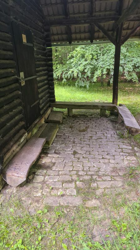 Klicke auf die Grafik für eine vergrößerte Ansicht

Name: 66 Eisenbachhainhütte 03.jpg
Ansichten: 201
Größe: 100,6 KB
ID: 3058180