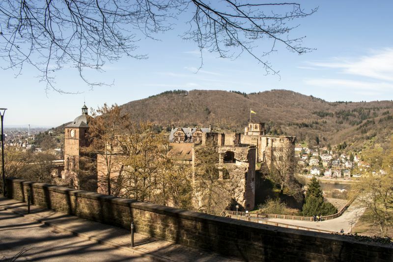 Klicke auf die Grafik für eine vergrößerte Ansicht  Name: 10 Ankunft am Heidelberger Schloss.jpg Ansichten: 0 Größe: 110,4 KB ID: 3059298