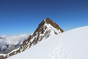 Klicke auf die Grafik für eine vergrößerte Ansicht  Name: IMG_4102_weissmies-gipfelgrat.jpg Ansichten: 0 Größe: 137,1 KB ID: 3060505