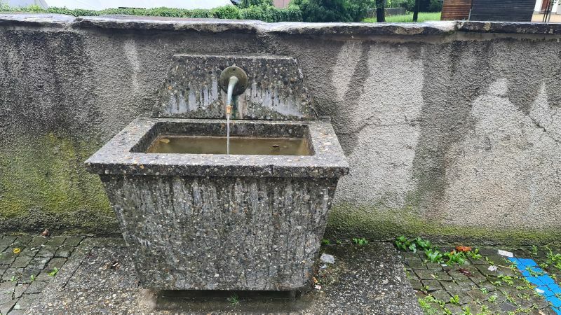 Klicke auf die Grafik für eine vergrößerte Ansicht

Name: 74 Brunnen in Flüelen am Rudenz Park 01.jpg
Ansichten: 122
Größe: 134,7 KB
ID: 3062498