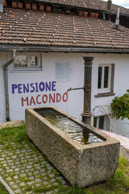 Klicke auf die Grafik für eine vergrößerte Ansicht

Name: 77 Brunnen in Altanca 02.jpg
Ansichten: 86
Größe: 113,5 KB
ID: 3062842