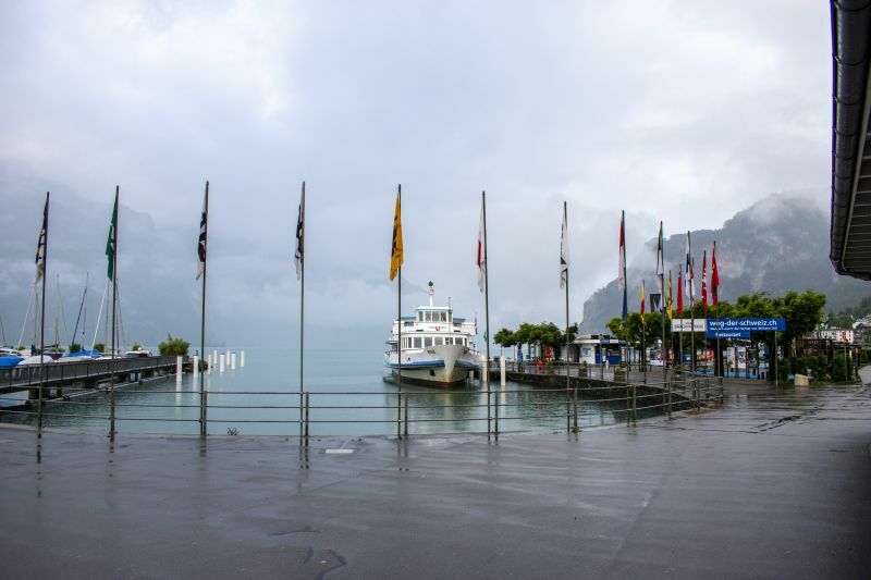 Klicke auf die Grafik für eine vergrößerte Ansicht

Name: 00 Regen und Wolken über dem Vierwaldstätter See.jpg
Ansichten: 704
Größe: 48,7 KB
ID: 3063363