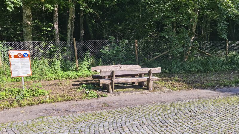 Klicke auf die Grafik für eine vergrößerte Ansicht

Name: 113 Baierbrunnen im Schönbuch 02.jpg
Ansichten: 99
Größe: 128,3 KB
ID: 3063741