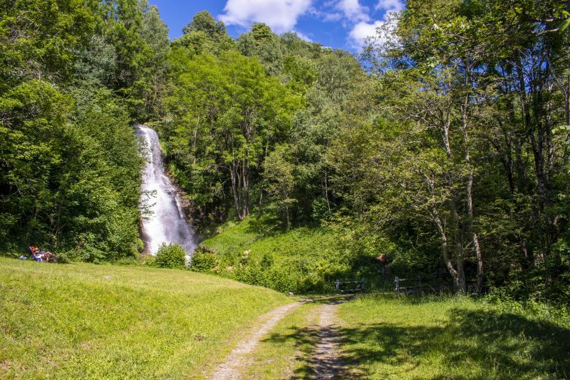 Klicke auf die Grafik für eine vergrößerte Ansicht  Name: 24 Wasserfall nach Tengia.jpg Ansichten: 5 Größe: 151,6 KB ID: 3064331