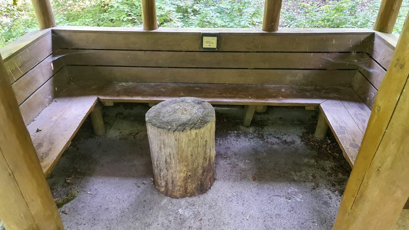 Klicke auf die Grafik für eine vergrößerte Ansicht

Name: 128 Unterstand am Wilhelm von Widenmann-Denkmal 02.jpg
Ansichten: 192
Größe: 78,0 KB
ID: 3064781