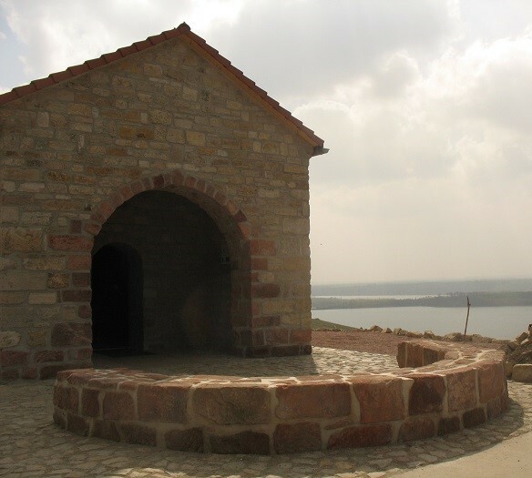 Klicke auf die Grafik für eine vergrößerte Ansicht

Name: Kapelle Geiseltalsee_b.JPG
Ansichten: 273
Größe: 63,0 KB
ID: 3069171
