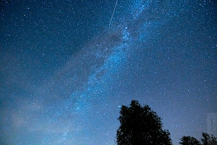 Klicke auf die Grafik für eine vergrößerte Ansicht

Name: Astro + 2021-06368 skal.jpg
Ansichten: 412
Größe: 16,27 MB
ID: 3071557