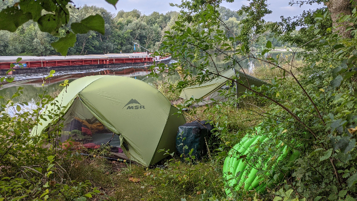 Klicke auf die Grafik für eine vergrößerte Ansicht

Name: Zelten am Kanal vor Berlin.jpg
Ansichten: 1355
Größe: 467,0 KB
ID: 3075089