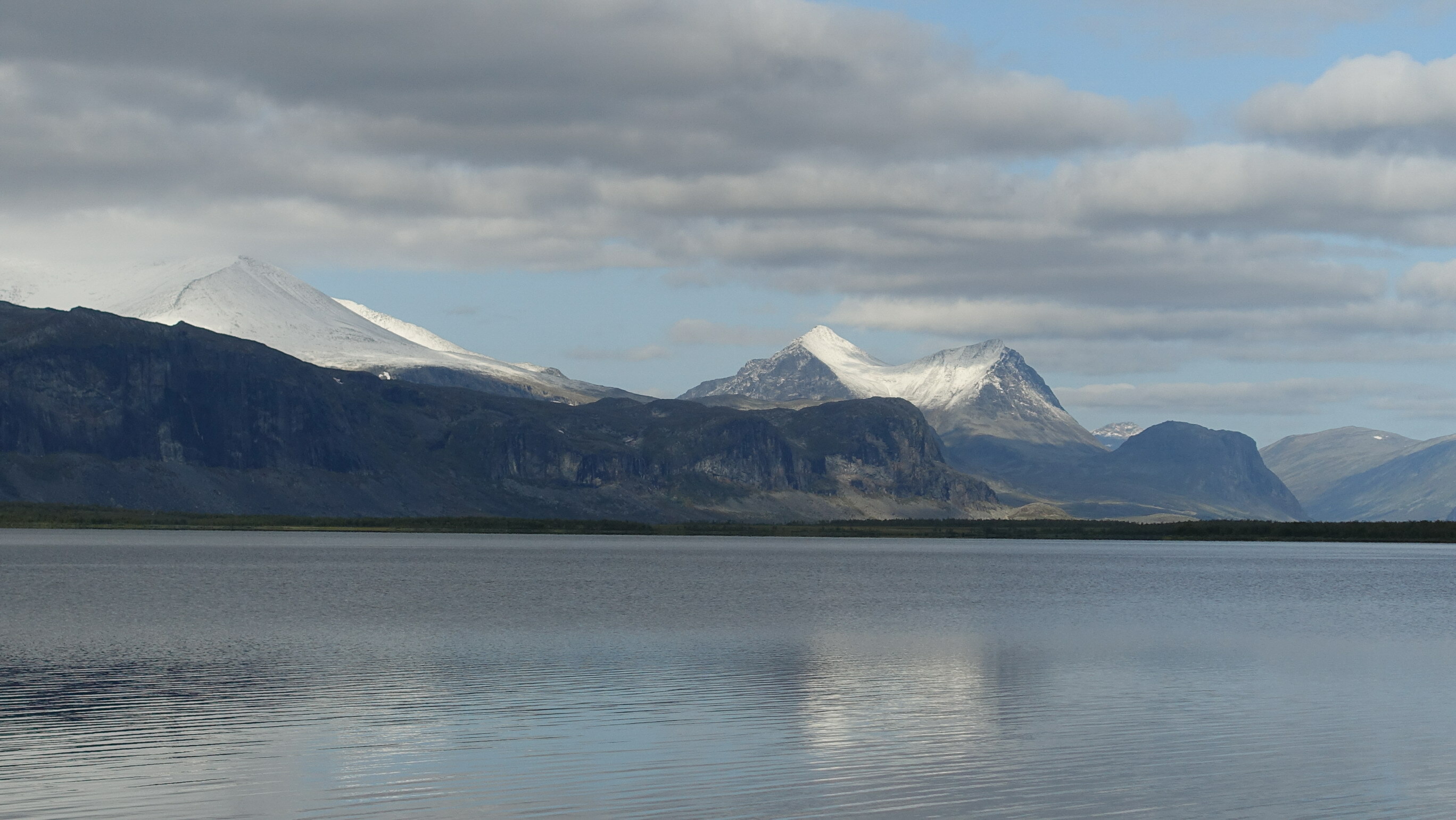 Klicke auf die Grafik für eine vergrößerte Ansicht  Name: Abisko 069_resize.JPG Ansichten: 0 Größe: 630,6 KB ID: 3076584