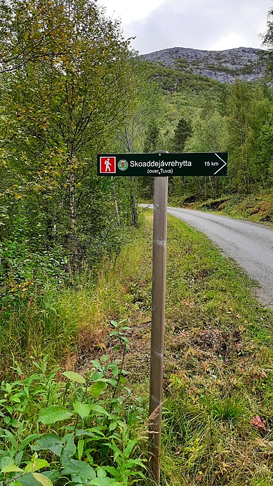 Klicke auf die Grafik für eine vergrößerte Ansicht

Name: 2021-09 Lappland mit Stefan, 315.jpg
Ansichten: 381
Größe: 3,90 MB
ID: 3093357