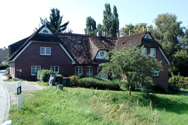 Klicke auf die Grafik für eine vergrößerte Ansicht  Name: 0903-4 Reedhaus.jpeg Ansichten: 0 Größe: 144,1 KB ID: 3102653