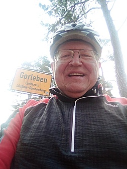 Klicke auf die Grafik für eine vergrößerte Ansicht

Name: 0907-1 Gorleben.jpg
Ansichten: 538
Größe: 90,6 KB
ID: 3102797