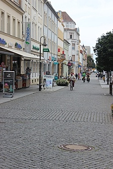 Klicke auf die Grafik für eine vergrößerte Ansicht

Name: 0916-1 Riesa F-Zone.JPG
Ansichten: 369
Größe: 165,4 KB
ID: 3103120