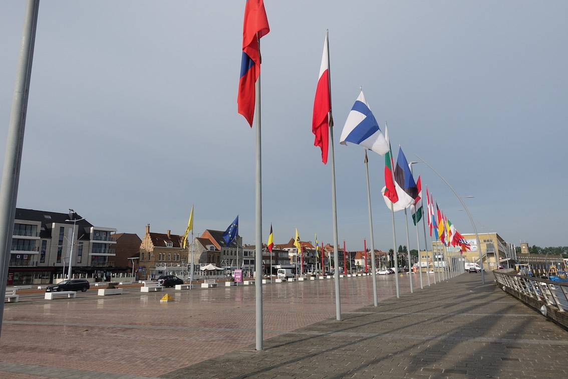 Klicke auf die Grafik für eine vergrößerte Ansicht

Name: 37 Nieuwpoort.jpg
Ansichten: 763
Größe: 192,5 KB
ID: 3104663