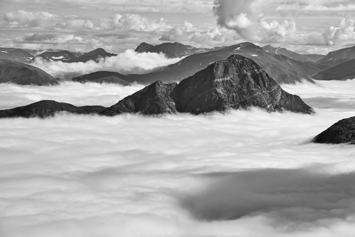 Klicke auf die Grafik für eine vergrößerte Ansicht  Name: norge_08-2021_1402sw.jpg Ansichten: 0 Größe: 76,7 KB ID: 3111852