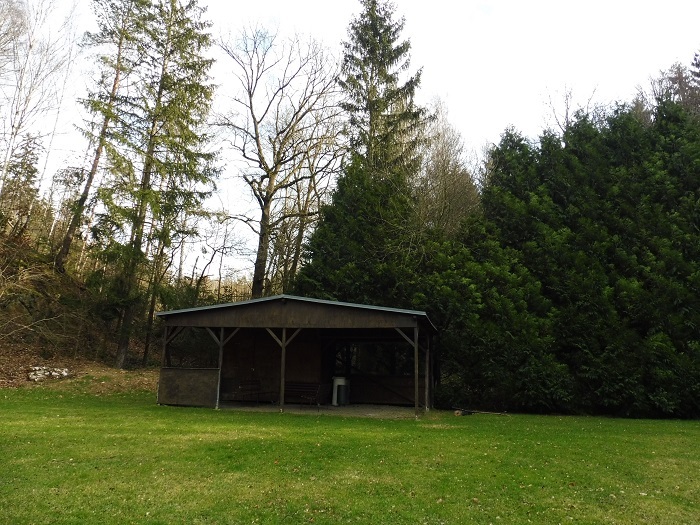 Klicke auf die Grafik für eine vergrößerte Ansicht

Name: Grund Sportplatz_a.JPG
Ansichten: 103
Größe: 185,2 KB
ID: 3116049