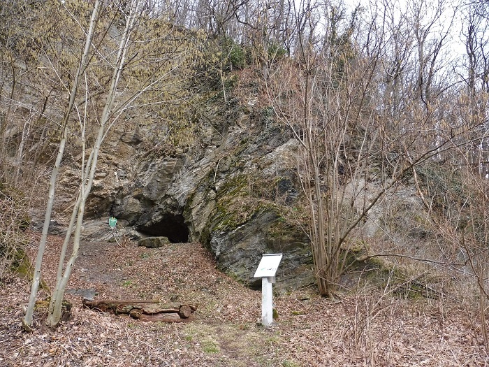 Klicke auf die Grafik für eine vergrößerte Ansicht

Name: Steinbruch Helbigsdorf_a.jpg
Ansichten: 157
Größe: 258,1 KB
ID: 3116055