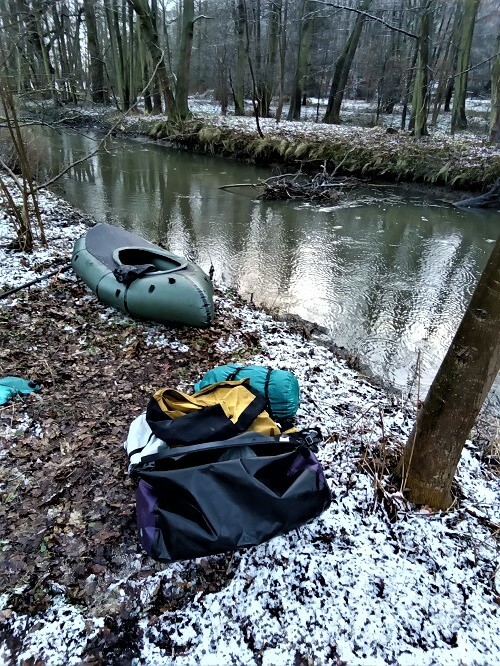 Klicke auf die Grafik für eine vergrößerte Ansicht

Name: 24 Packraft aufgebaut.jpg
Ansichten: 232
Größe: 186,2 KB
ID: 3118949
