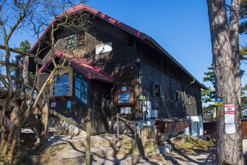 Klicke auf die Grafik für eine vergrößerte Ansicht  Name: 03 Die Kammersteiner Hütte.jpg Ansichten: 0 Größe: 175,1 KB ID: 3127335