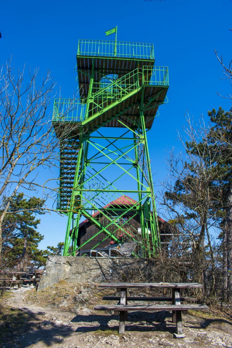 Klicke auf die Grafik für eine vergrößerte Ansicht  Name: 04 Die Joselfswarte an der Kammersteinerhütte.jpg Ansichten: 0 Größe: 238,0 KB ID: 3127338