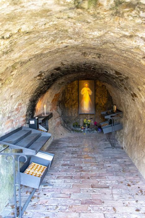 Klicke auf die Grafik für eine vergrößerte Ansicht

Name: 180 Lourdesgrotte von Heiligenkreuz 01.jpg
Ansichten: 116
Größe: 82,8 KB
ID: 3127706