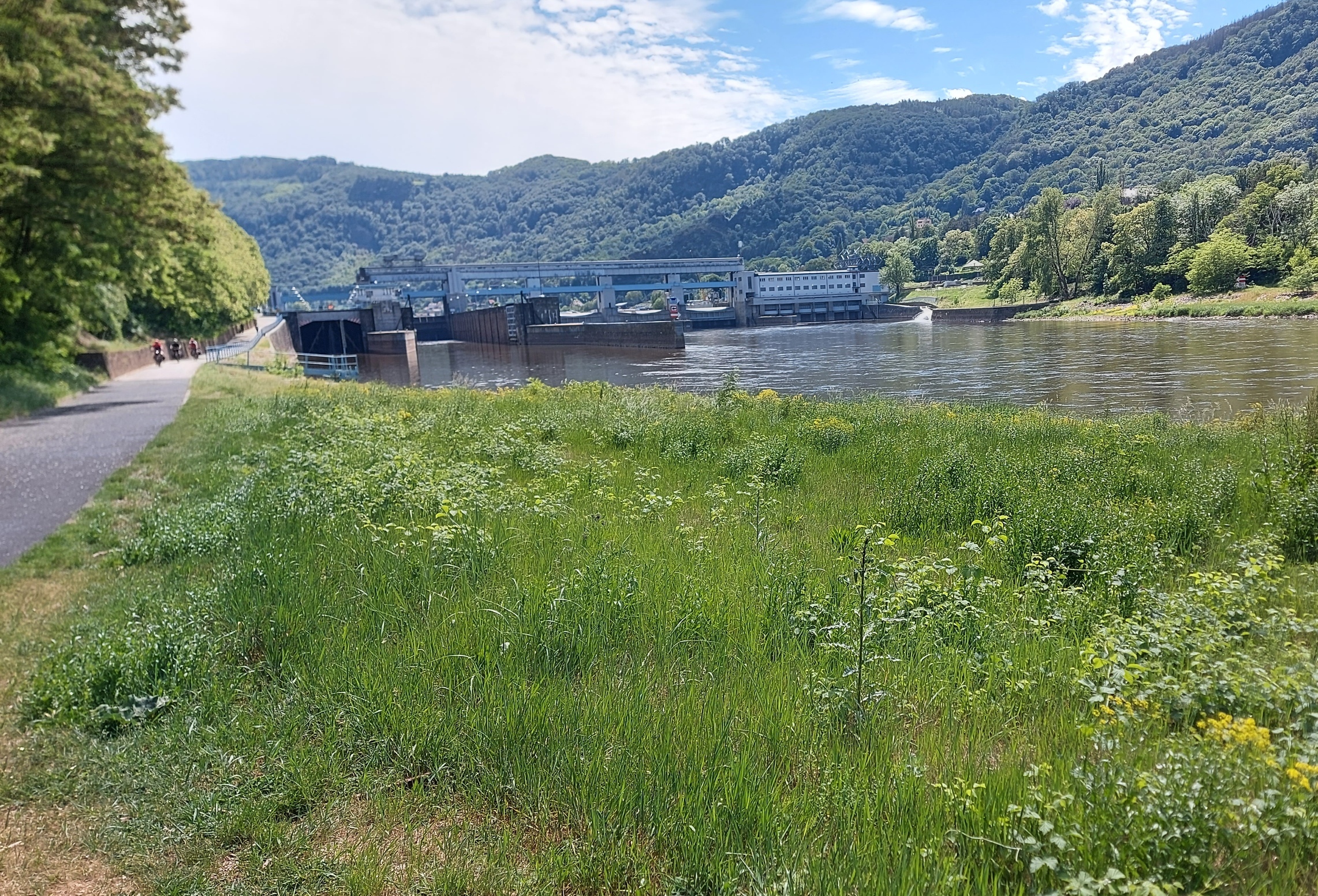 Klicke auf die Grafik für eine vergrößerte Ansicht  Name: Schleuse bei Usti nad labem.jpg Ansichten: 0 Größe: 2,02 MB ID: 3134515