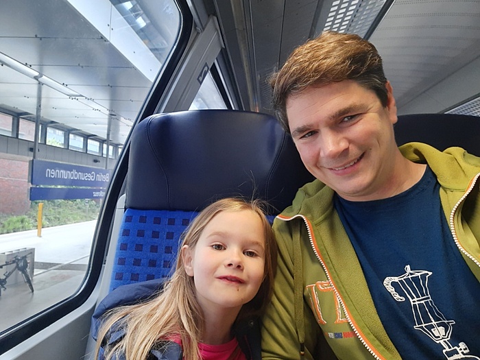Klicke auf die Grafik für eine vergrößerte Ansicht

Name: 2022062109325200.jpg
Ansichten: 727
Größe: 323,0 KB
ID: 3136501