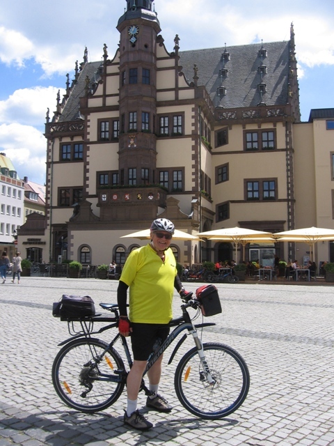 Klicke auf die Grafik für eine vergrößerte Ansicht

Name: 3_6 Schweinfurt Rath mit.JPG
Ansichten: 640
Größe: 168,1 KB
ID: 3142789
