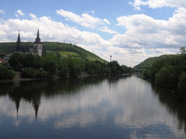 Klicke auf die Grafik für eine vergrößerte Ansicht

Name: 010_5 Fluss.JPG
Ansichten: 485
Größe: 115,9 KB
ID: 3145203