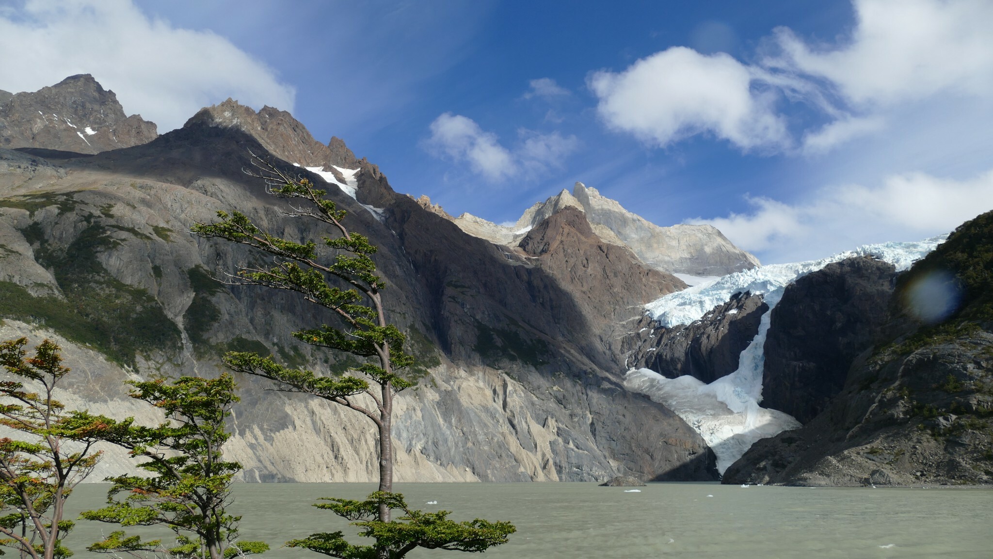 Klicke auf die Grafik für eine vergrößerte Ansicht

Name: Chile2016-03-14_Dickson-Perros-32.JPG
Ansichten: 432
Größe: 537,7 KB
ID: 3145506