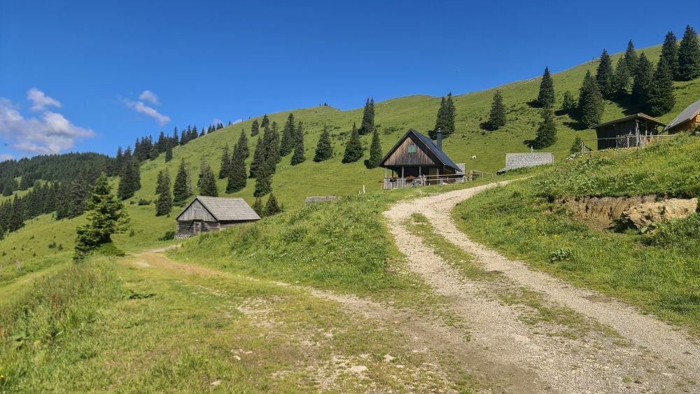 Klicke auf die Grafik für eine vergrößerte Ansicht  Name: 09 Die Turnauer Alm.jpg Ansichten: 0 Größe: 134,3 KB ID: 3152171