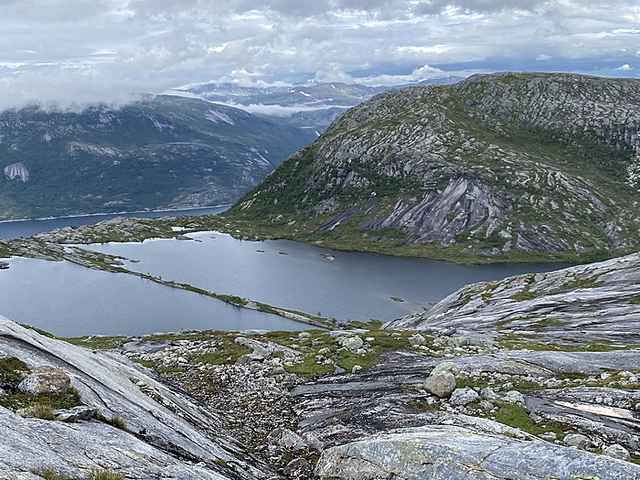 Klicke auf die Grafik für eine vergrößerte Ansicht

Name: Norwegen235.JPG
Ansichten: 791
Größe: 3,64 MB
ID: 3153271