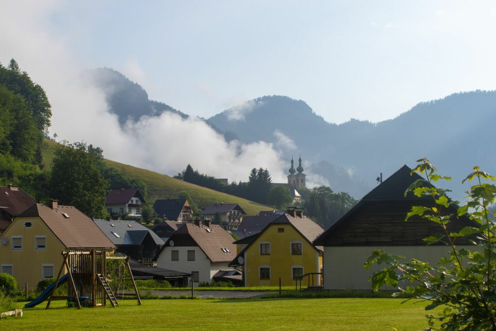 Klicke auf die Grafik für eine vergrößerte Ansicht  Name: 01 Frisch gewaschene Berge rund um Radmer an der Stube.jpg Ansichten: 0 Größe: 81,5 KB ID: 3155993