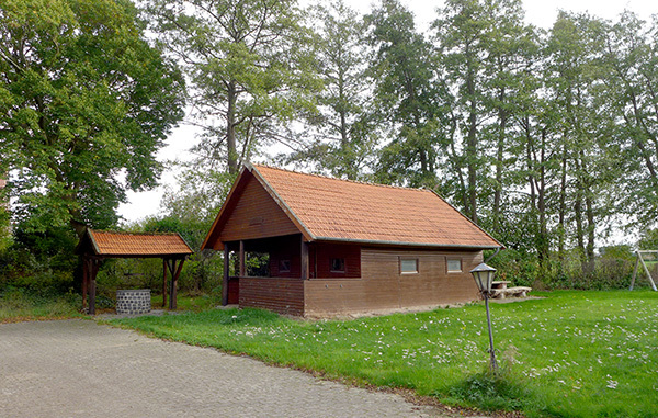 Klicke auf die Grafik für eine vergrößerte Ansicht  Name: Schutzhütte FW Raddestorf_3.jpg Ansichten: 0 Größe: 188,9 KB ID: 3158716